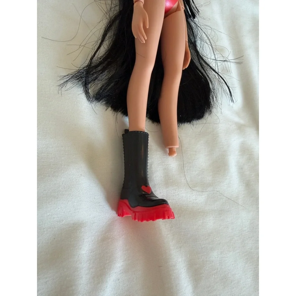 Bratz Jade Doll MGA Entertainment 2001 Long Black Hair Missing Foot for Parts